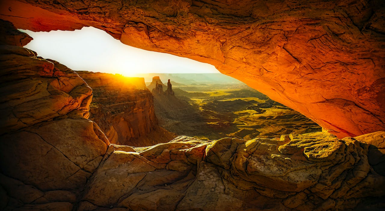 Looking over the Grand Canyon